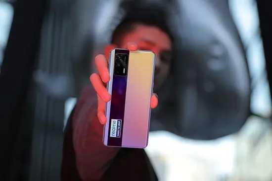 Realme готовит новый смартфон